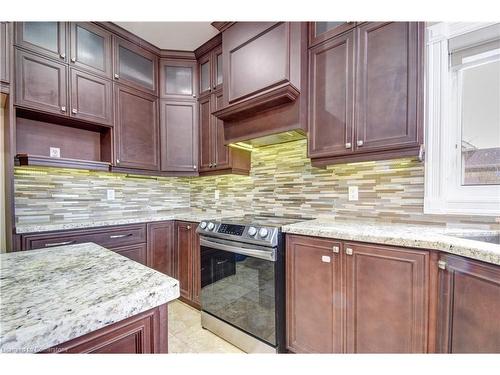 9153 Eighth Line, Georgetown, ON - Indoor Photo Showing Kitchen With Upgraded Kitchen