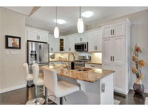 35 Viking Lane, Port Dover, ON - Indoor Photo Showing Kitchen With Double Sink With Upgraded Kitchen