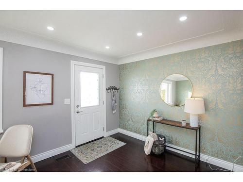 Main Lvl-551 Barnaby Street, Hamilton, ON - Indoor Photo Showing Other Room