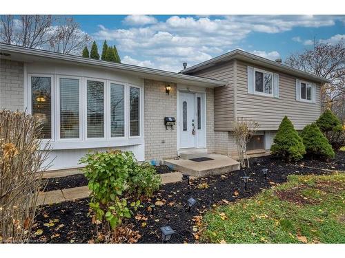 1401 Thornton Rd, Burlington, ON - Outdoor