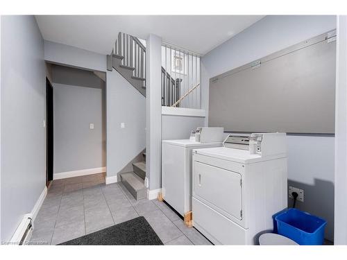 152 Sanford Avenue S, Hamilton, ON - Indoor Photo Showing Laundry Room