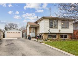 44 Birchcliffe Crescent  Hamilton, ON L8T 4K7