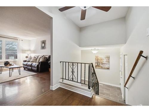 44 Birchcliffe Crescent, Hamilton, ON - Indoor Photo Showing Other Room