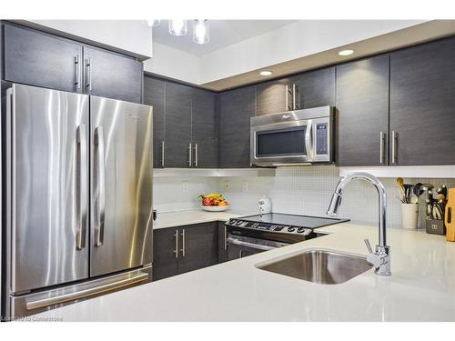 910-75 East Liberty Street, Toronto, ON - Indoor Photo Showing Kitchen With Upgraded Kitchen