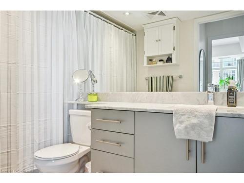 910-75 East Liberty Street, Toronto, ON - Indoor Photo Showing Bathroom