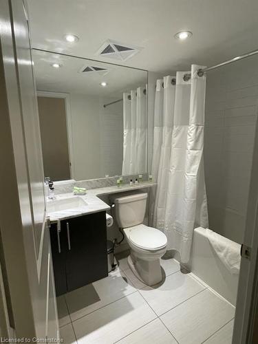 910-75 East Liberty Street, Toronto, ON - Indoor Photo Showing Bathroom