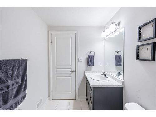 78 Silverwood Avenue, Welland, ON - Indoor Photo Showing Bathroom