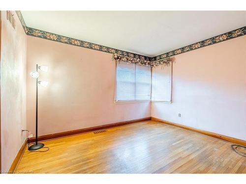 355 Rosedale Avenue, Hamilton, ON - Indoor Photo Showing Other Room