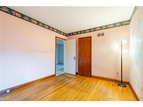 355 Rosedale Avenue, Hamilton, ON - Indoor Photo Showing Other Room