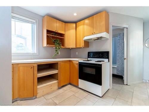 1-270 Queen Street S, Hamilton, ON - Indoor Photo Showing Kitchen