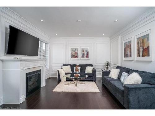 27 Leith Drive Drive, Bradford/West Gwillimbury, ON - Indoor Photo Showing Living Room With Fireplace