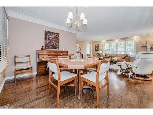 957 Sanford Drive, Burlington, ON - Indoor Photo Showing Dining Room