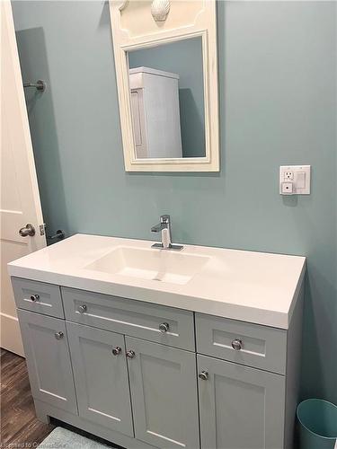 322 Oxford Avenue, Crystal Beach, ON - Indoor Photo Showing Bathroom