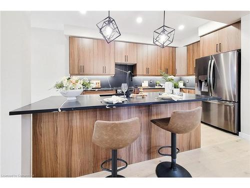 1440 Upper Gage Avenue, Hamilton, ON - Indoor Photo Showing Kitchen