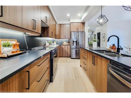 1440 Upper Gage Avenue, Hamilton, ON - Indoor Photo Showing Kitchen With Double Sink With Upgraded Kitchen