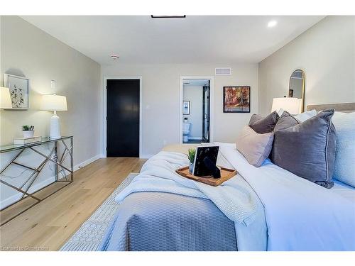 1440 Upper Gage Avenue, Hamilton, ON - Indoor Photo Showing Bedroom