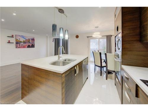 495 Templemead Drive, Hamilton, ON - Indoor Photo Showing Kitchen With Double Sink