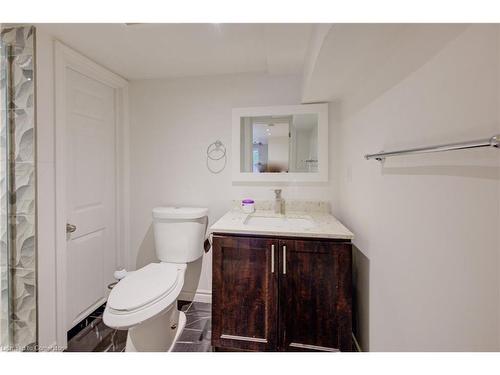 495 Templemead Drive, Hamilton, ON - Indoor Photo Showing Bathroom