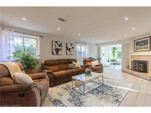 32 Audubon Street S, Stoney Creek, ON - Indoor Photo Showing Living Room With Fireplace