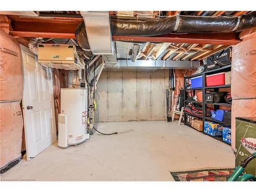 31 Newport Crescent, Hamilton, ON - Indoor Photo Showing Basement