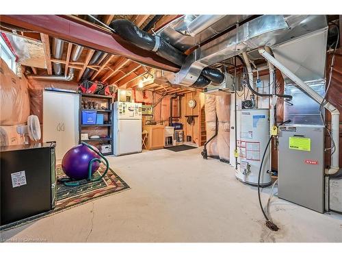 31 Newport Crescent, Hamilton, ON - Indoor Photo Showing Basement