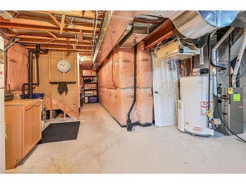 31 Newport Crescent, Hamilton, ON - Indoor Photo Showing Basement