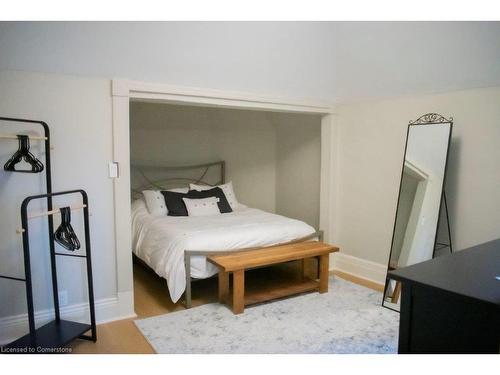 3-39 Stanley Avenue, Hamilton, ON - Indoor Photo Showing Bedroom