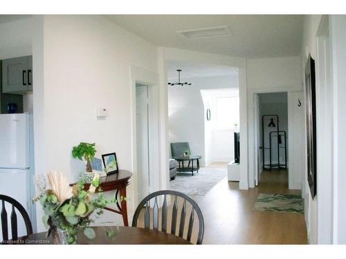 3-39 Stanley Avenue, Hamilton, ON - Indoor Photo Showing Dining Room