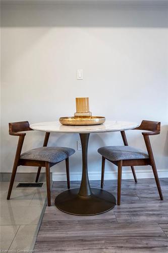 134 Gibson Avenue, Hamilton, ON - Indoor Photo Showing Dining Room