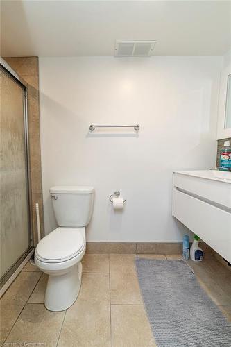 134 Gibson Avenue, Hamilton, ON - Indoor Photo Showing Bathroom