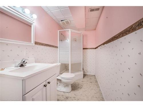 8-81 Valridge Drive, Ancaster, ON - Indoor Photo Showing Bathroom