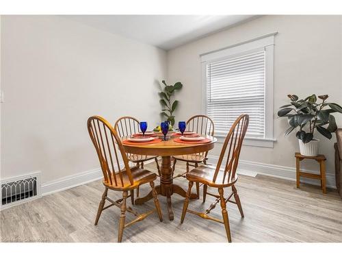 18 Prince Street, St. Catharines, ON - Indoor Photo Showing Dining Room