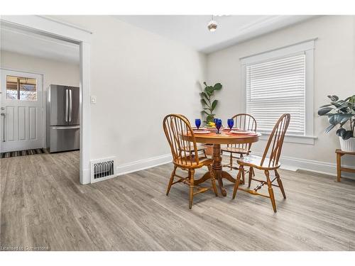 18 Prince Street, St. Catharines, ON - Indoor Photo Showing Dining Room