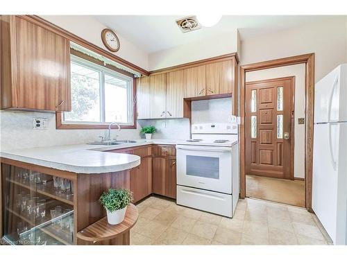 69 Orphir Road, Hamilton, ON - Indoor Photo Showing Kitchen