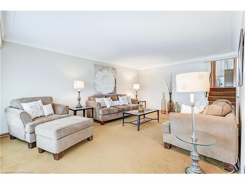 69 Orphir Road, Hamilton, ON - Indoor Photo Showing Living Room