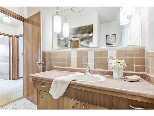 69 Orphir Road, Hamilton, ON - Indoor Photo Showing Bathroom