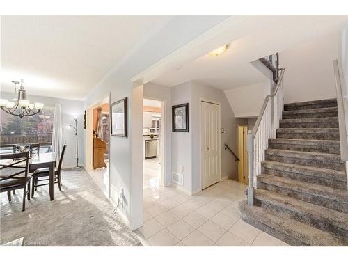 516 Eliza Crescent, Burlington, ON - Indoor Photo Showing Dining Room