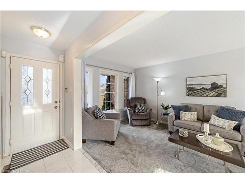 516 Eliza Crescent, Burlington, ON - Indoor Photo Showing Living Room