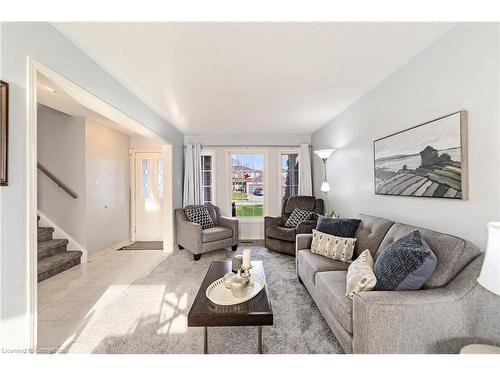 516 Eliza Crescent, Burlington, ON - Indoor Photo Showing Living Room