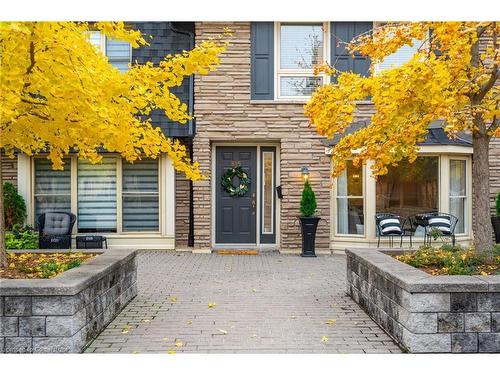 815 Hyde Road, Burlington, ON - Outdoor With Facade