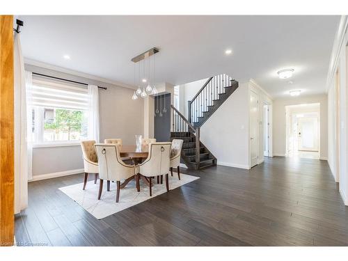 7-35 Midhurst Heights, Stoney Creek, ON - Indoor Photo Showing Dining Room