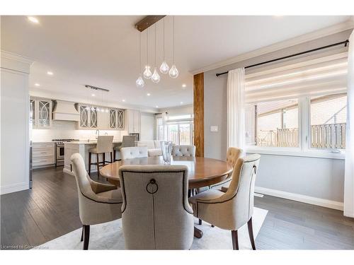 7-35 Midhurst Heights, Stoney Creek, ON - Indoor Photo Showing Dining Room