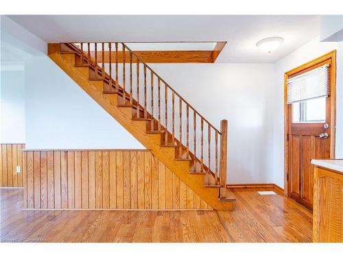 B-5782 Sixteen Road, West Lincoln, ON - Indoor Photo Showing Other Room