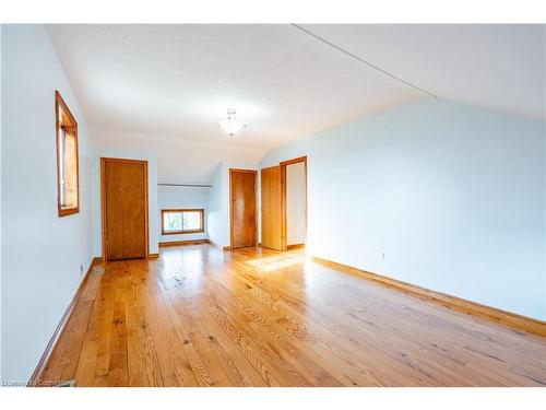 B-5782 Sixteen Road, West Lincoln, ON - Indoor Photo Showing Other Room