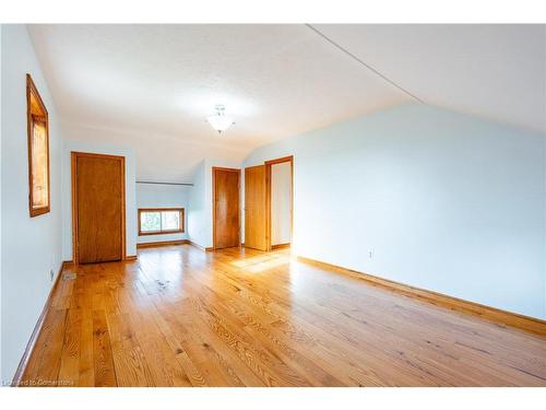 B-5782 Sixteen Road, West Lincoln, ON - Indoor Photo Showing Other Room