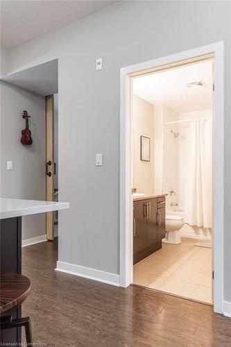 206-85 Robinson Street Street, Hamilton, ON - Indoor Photo Showing Bathroom