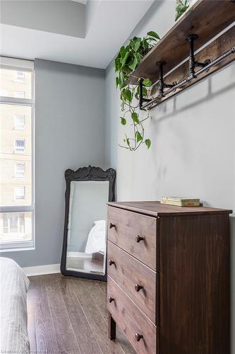 206-85 Robinson Street Street, Hamilton, ON - Indoor Photo Showing Bedroom