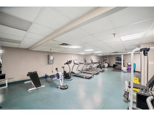 303-2155 Burnhamthorpe Road W, Mississauga, ON - Indoor Photo Showing Gym Room