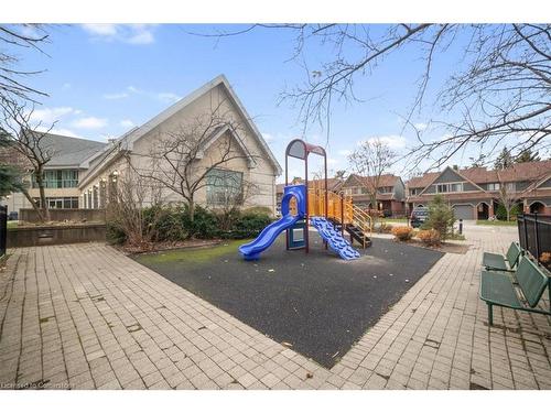 303-2155 Burnhamthorpe Road W, Mississauga, ON - Outdoor