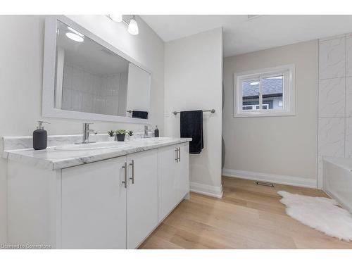 295 Glennie Avenue, Hamilton, ON - Indoor Photo Showing Bathroom